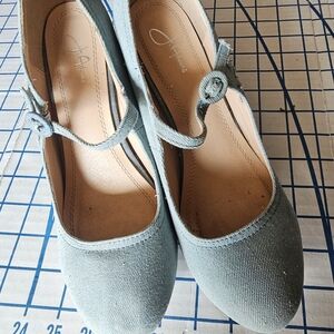 Blue Heels with Elegant Design and Soft Finish